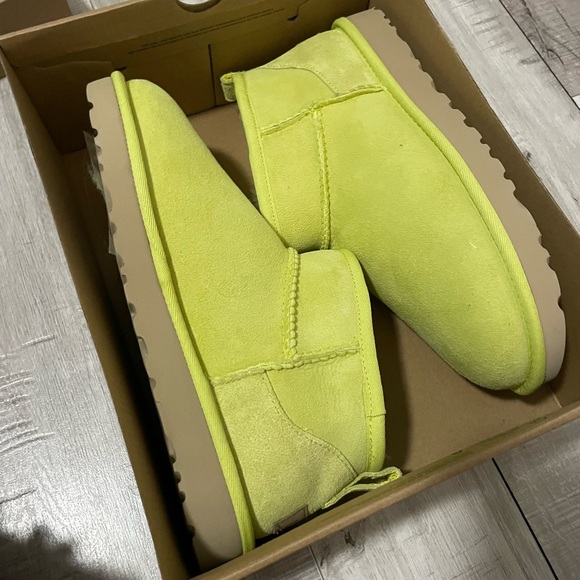 UGG Shoes - UGG Classic Ultra Mini